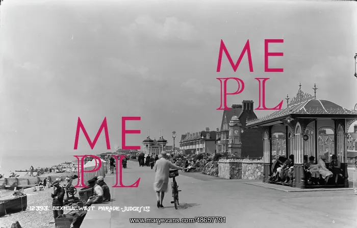 : A Day at Bexhill's West Parade : A Day at Bexhill's West Parade