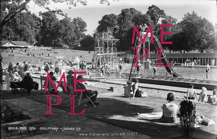 : A Day at the Lido : A Day at the Lido