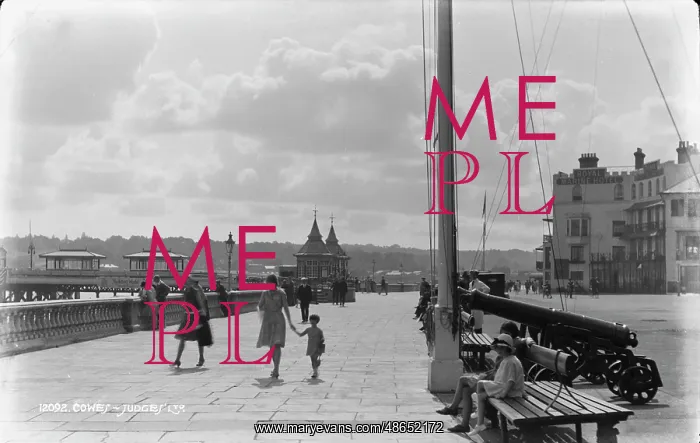  : A Day at the Pier