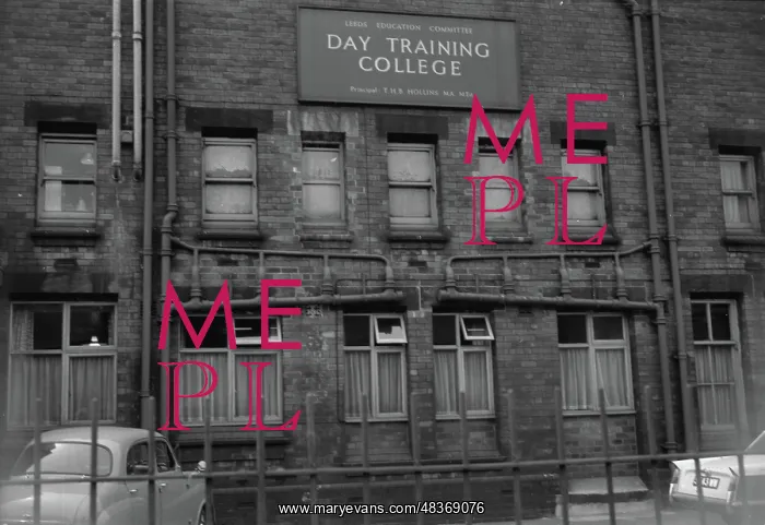  : Day Training College
