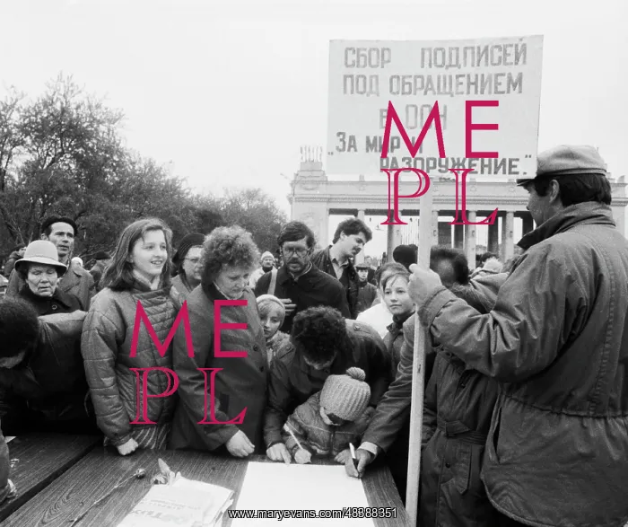 : Days of Peace in Moscow : Days of Peace in Moscow