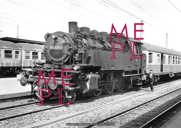 : DB locomotive 064 79-7 : DB locomotive 064 79-7