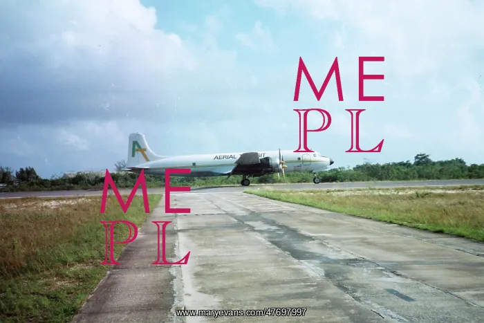 : DC-6 at Belize : DC-6 at Belize