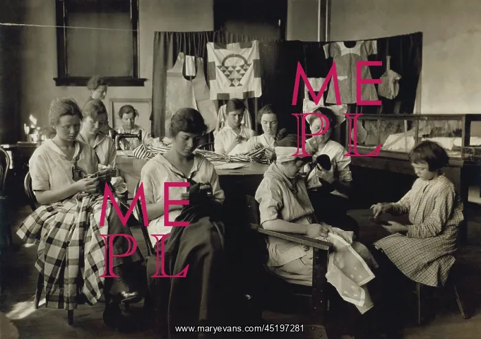: Deaf-mute girls sewing and darning in a ? : Deaf-mute girls sewing and darning in a ?
