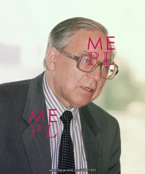 : Dean of faculty of journalism in Moscow State : Dean of faculty of journalism in Moscow State