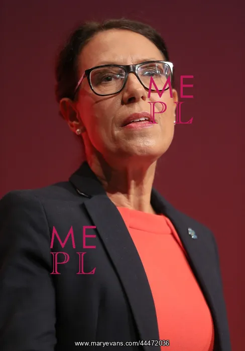 : Debbie Abrahams MP : Debbie Abrahams MP