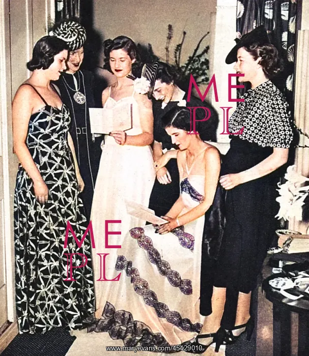: Debutante dress show 1939 : Debutante dress show 1939