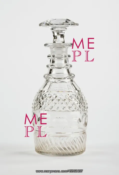 : Decanter. Half-size decanter with rings around the neck : Decanter. Half-size decanter with rings around the neck