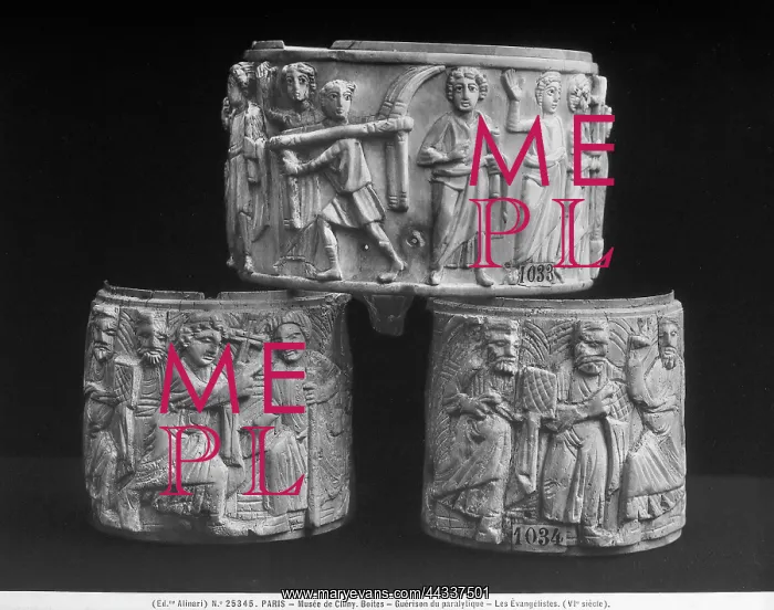 : Decorated containers depicting the recovery : Decorated containers depicting the recovery