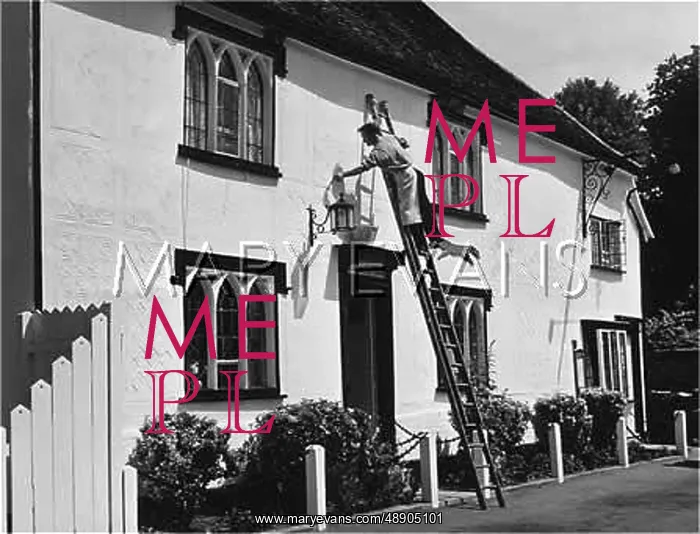 : DECORATING THE FOX INN : DECORATING THE FOX INN