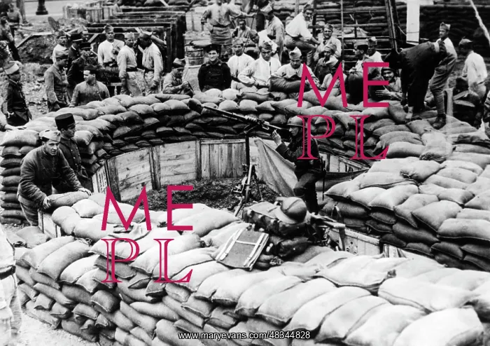 : Defence preparations in Paris, May 1940 : Defence preparations in Paris, May 1940