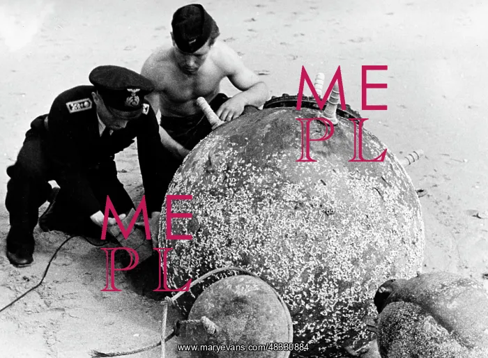 : Defusing a sea mine, 1939-1945 : Defusing a sea mine, 1939-1945