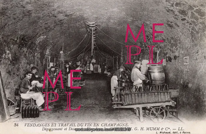  : DEGORGEMENT AT MUMM'S