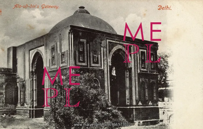 : Delhi - The Alai Darwaza Gateway - The Qutb complex : Delhi - The Alai Darwaza Gateway - The Qutb complex