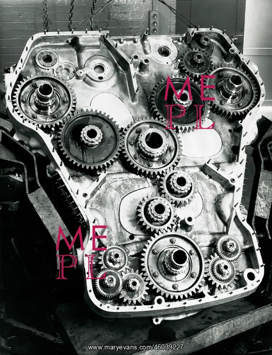  : Deltic phasing gear casing opened