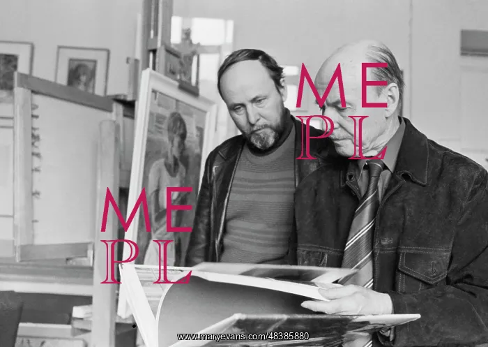 : Dementy Shmarinov with his son : Dementy Shmarinov with his son