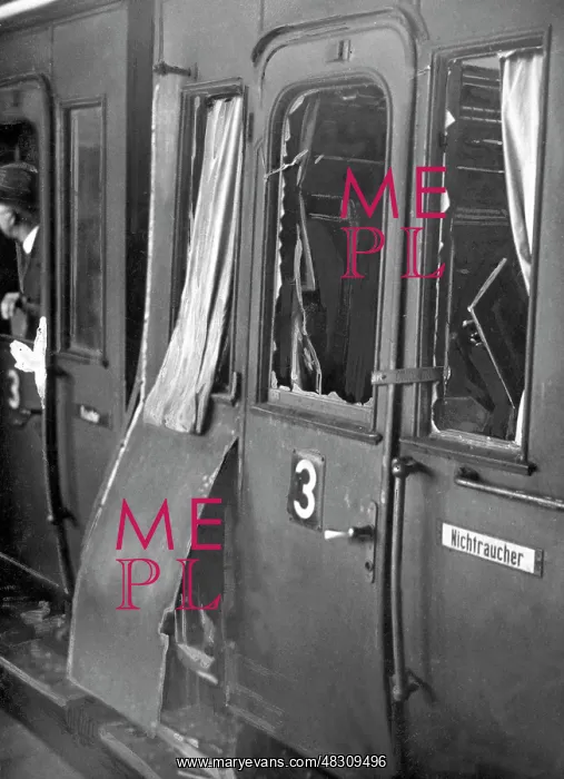 : Demolished car compartment of a suburban train, 1933 : Demolished car compartment of a suburban train, 1933