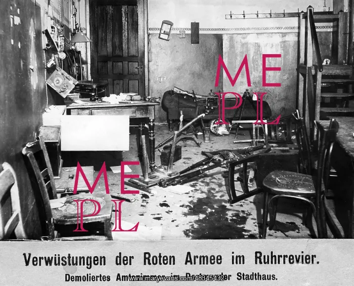 : Demolished study in Dortmund City Hall, 1920 : Demolished study in Dortmund City Hall, 1920