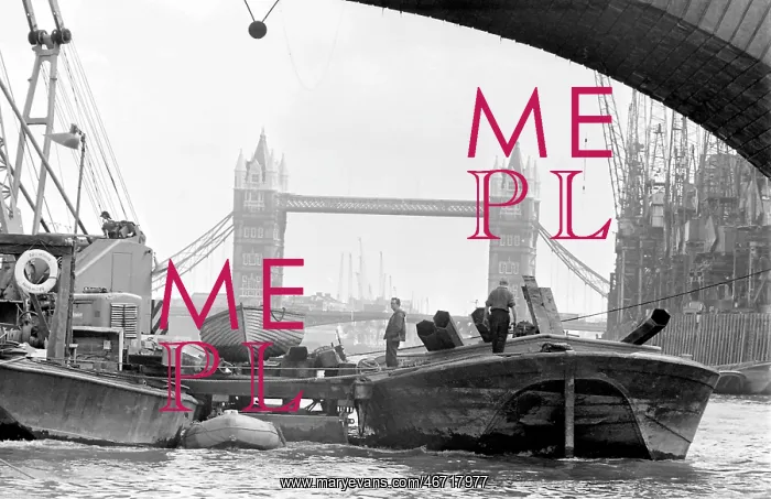 : Demolition of London Bridge, London : Demolition of London Bridge, London