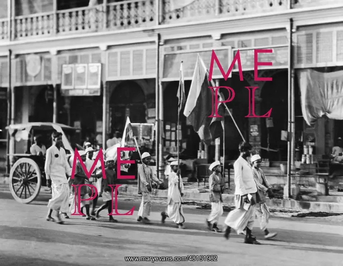 : Demonstrating schoolboys in Lucknow, 1930 : Demonstrating schoolboys in Lucknow, 1930
