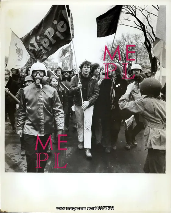 : Demonstration by anti-Vietnam War protesters, Washington : Demonstration by anti-Vietnam War protesters, Washington