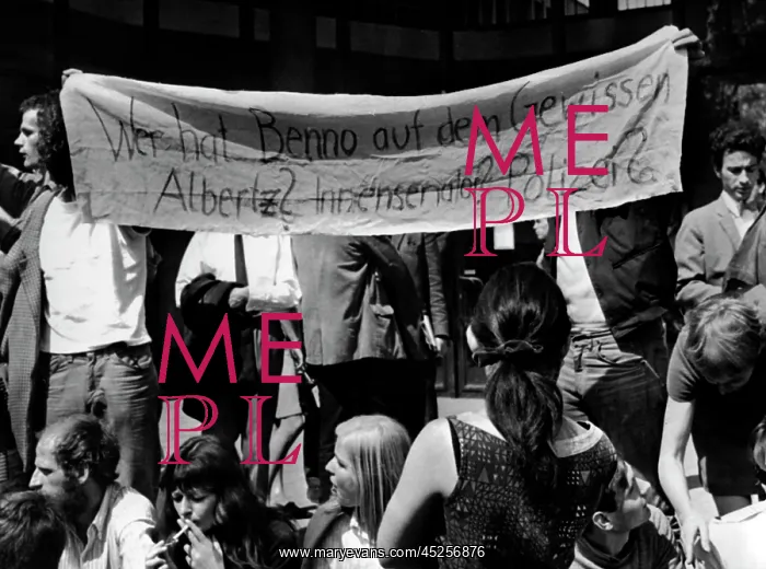 : Demonstration after Benno Ohnesorg's death in Berlin : Demonstration after Benno Ohnesorg's death in Berlin