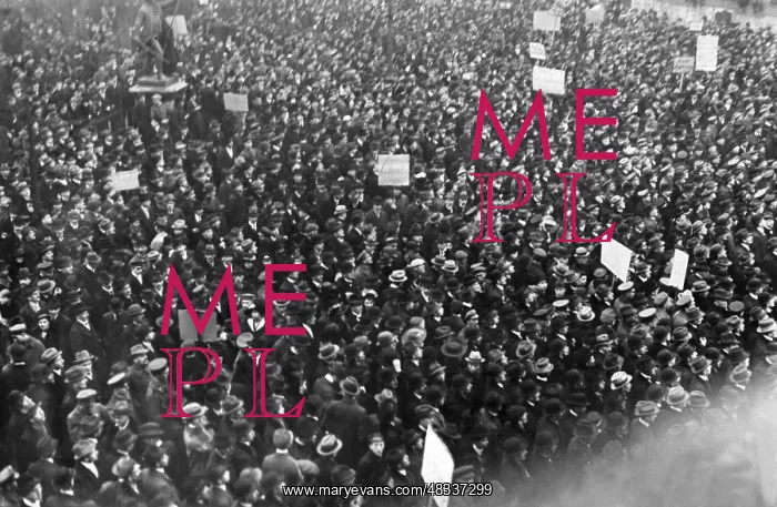: Demonstration in Berlin, 1918 : Demonstration in Berlin, 1918