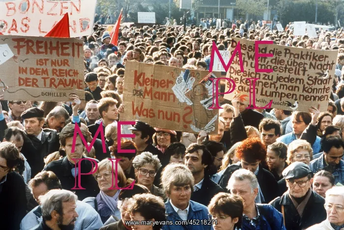: Demonstration in Berlin 1990 : Demonstration in Berlin 1990