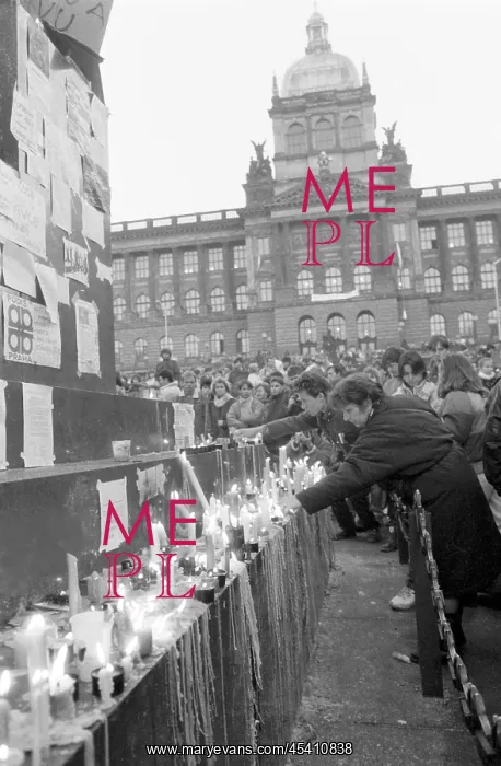  : Demonstration - candles - Wenceslas Square