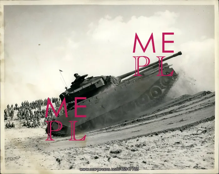 : Demonstration of Centurion tank, Bovington Camp, Dorset : Demonstration of Centurion tank, Bovington Camp, Dorset