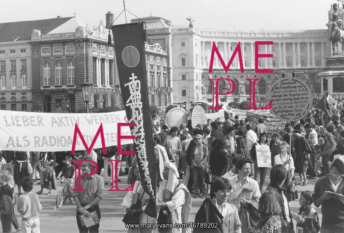 : Demonstration against energy from nuclear power : Demonstration against energy from nuclear power