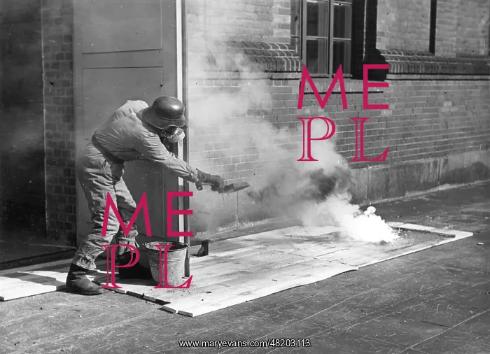 : Demonstration of firefighting techniques for a firebomb, 194 : Demonstration of firefighting techniques for a firebomb, 194