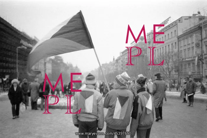 : Demonstration - flag - children - youngsters : Demonstration - flag - children - youngsters