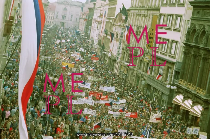 : Demonstration - general strike - Wenceslas Square : Demonstration - general strike - Wenceslas Square