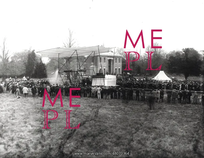 : Demonstration of Hiram Maxim's flying machine : Demonstration of Hiram Maxim's flying machine