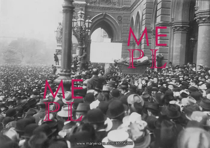 : Demonstration against the inflation, 1911 : Demonstration against the inflation, 1911