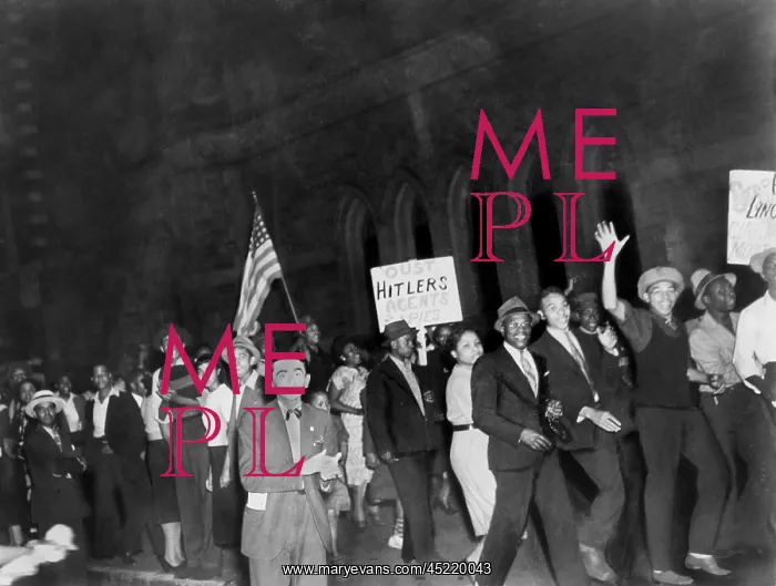 : Demonstration after Joe Louis's one-round ? : Demonstration after Joe Louis's one-round ?