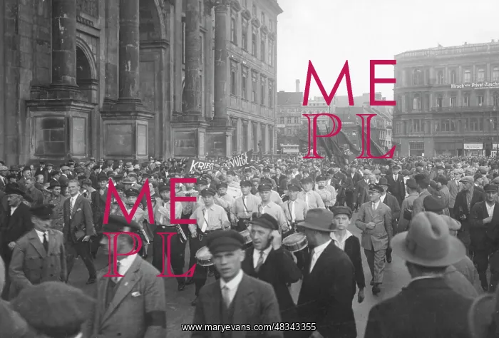 : Demonstration of the KPD in Berlin, 1931 : Demonstration of the KPD in Berlin, 1931