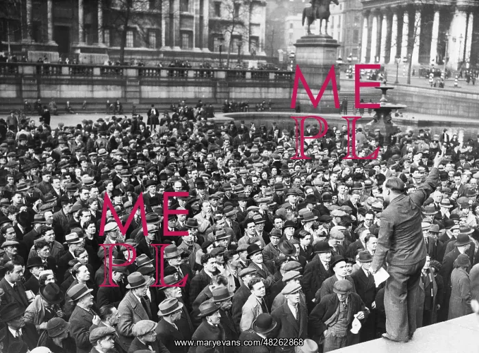 : Demonstration in London's Trafalgar Square, 1935 : Demonstration in London's Trafalgar Square, 1935