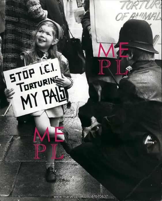  : Demonstration outside ICI meeting, Dorchester Hotel, London