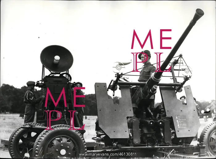  : Demonstration of radar equipment with AA guns