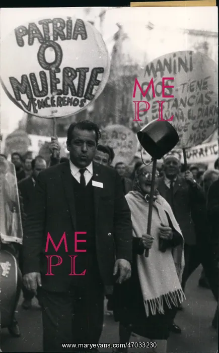 : Demonstration against restrictive policies, Montevideo : Demonstration against restrictive policies, Montevideo