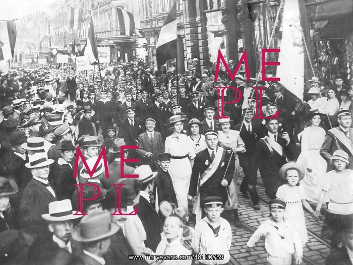 : Demonstration against the Treaty of Versailles, 1919 : Demonstration against the Treaty of Versailles, 1919