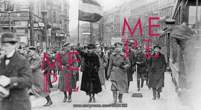 : Demonstration against the Treaty of Versailles in Berlin : Demonstration against the Treaty of Versailles in Berlin
