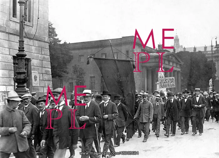 : Demonstration of the USPD in Berlin, 1919 : Demonstration of the USPD in Berlin, 1919
