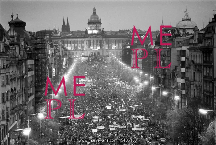 : Demonstration - Wenceslas square - general view : Demonstration - Wenceslas square - general view