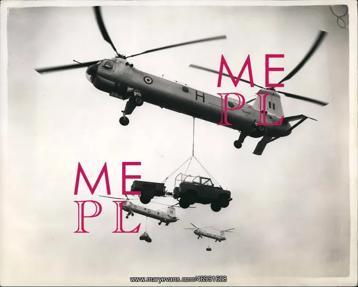 : Demonstration of Westland Belvedere helicopters, RAF Odiham : Demonstration of Westland Belvedere helicopters, RAF Odiham