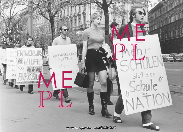 : Demonstration by young people and students in Vienna : Demonstration by young people and students in Vienna