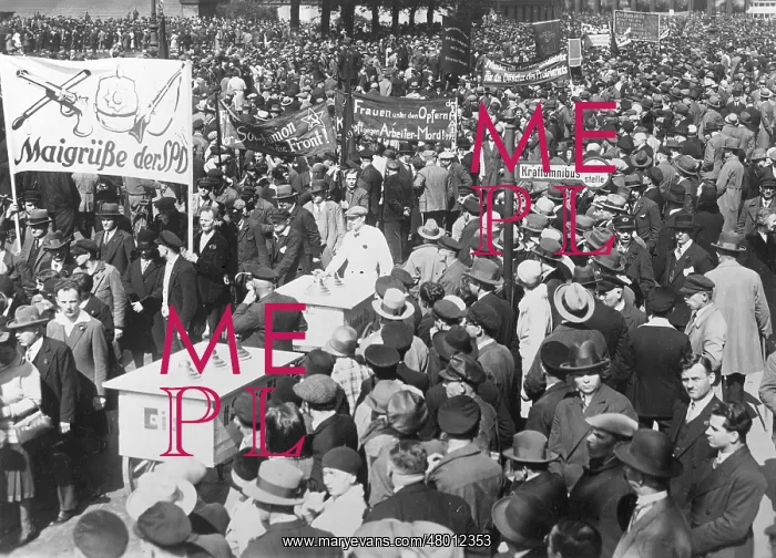 : Demonstrations on the 1st of May in the Berlin Lustgarten, 1 : Demonstrations on the 1st of May in the Berlin Lustgarten, 1