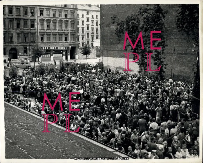 : Demonstrations : Demonstrations
